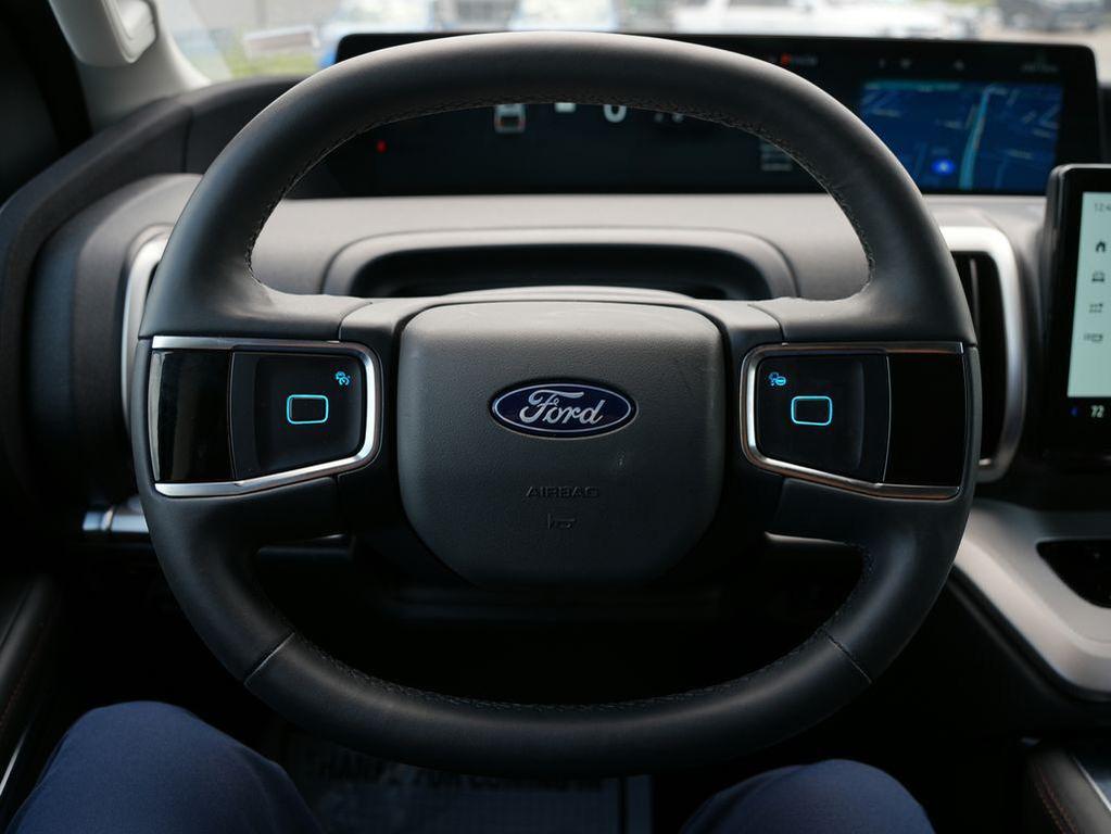 used 2025 Ford Expedition car, priced at $55,987