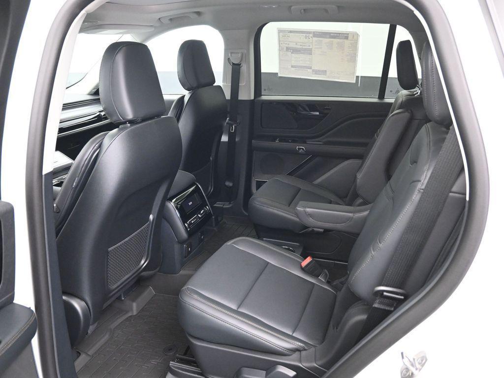 new 2026 Lincoln Aviator car, priced at $61,367