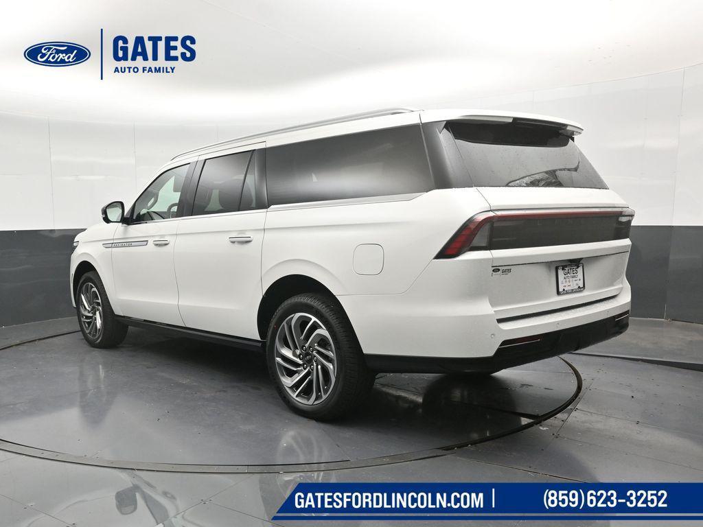 new 2025 Lincoln Navigator car, priced at $91,300