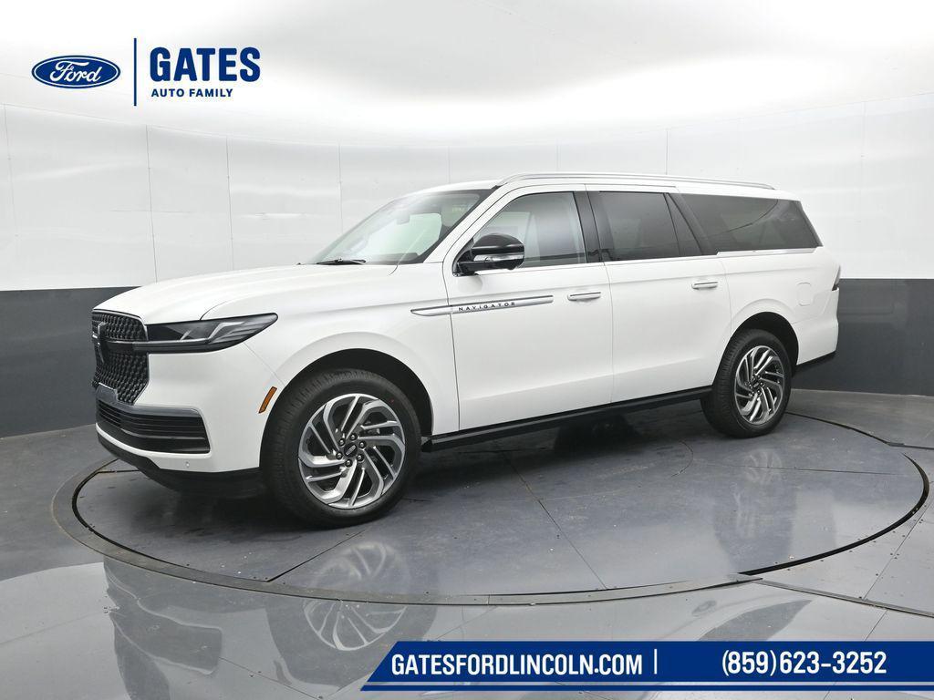 new 2025 Lincoln Navigator car, priced at $91,300