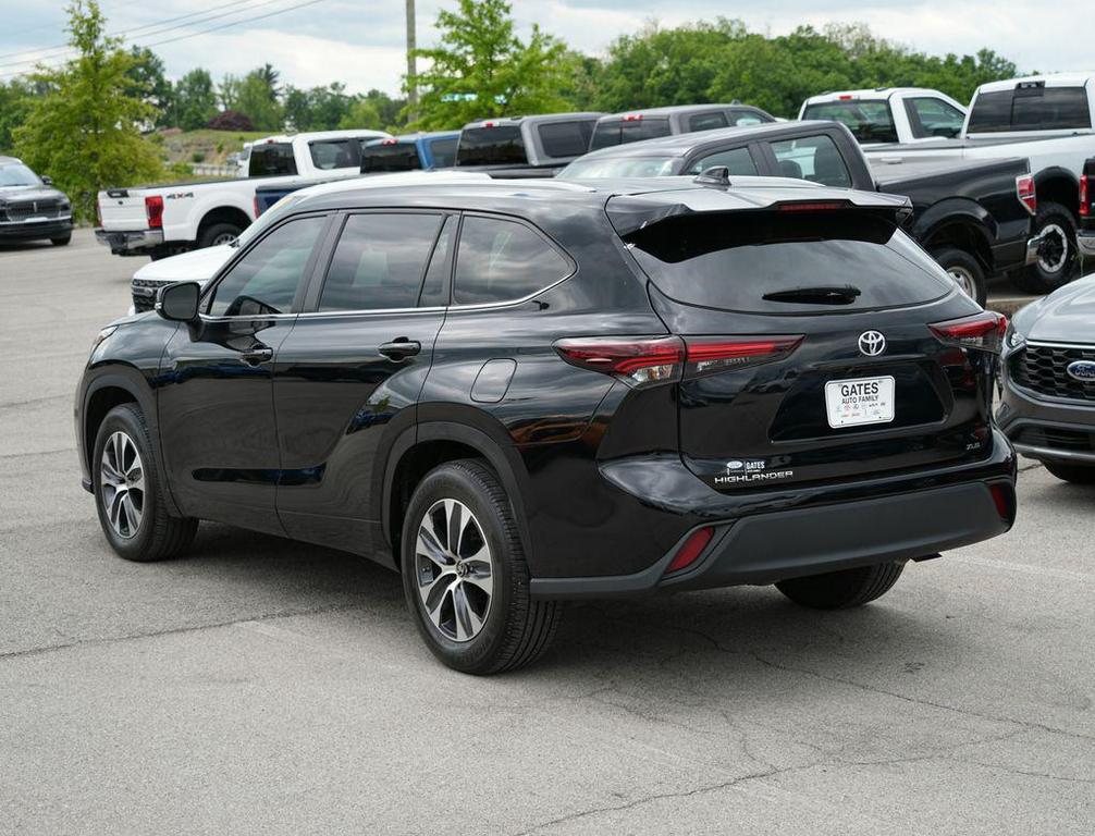used 2024 Toyota Highlander car, priced at $39,361