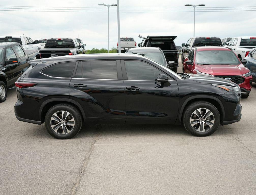 used 2024 Toyota Highlander car, priced at $39,361