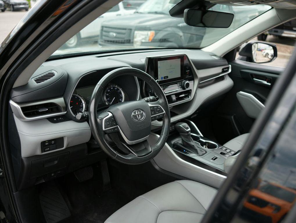 used 2024 Toyota Highlander car, priced at $39,361