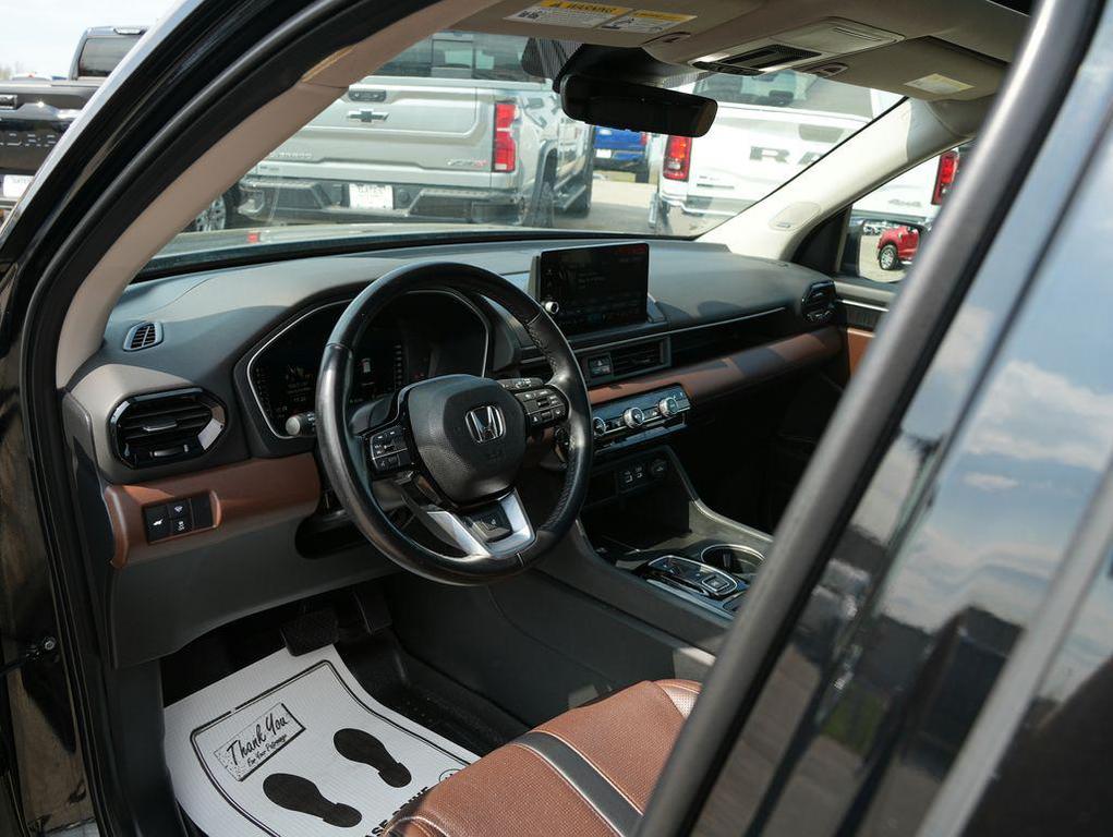 used 2023 Honda Pilot car, priced at $38,994