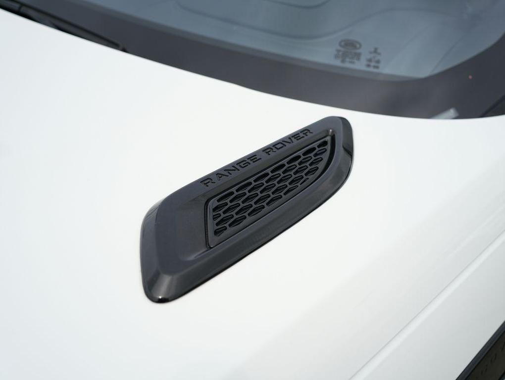 used 2018 Land Rover Discovery car, priced at $15,578
