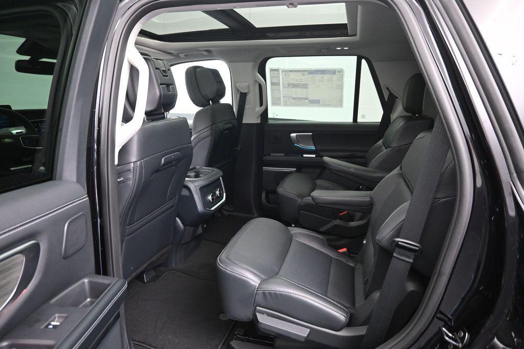 new 2026 Ford Expedition car, priced at $75,816