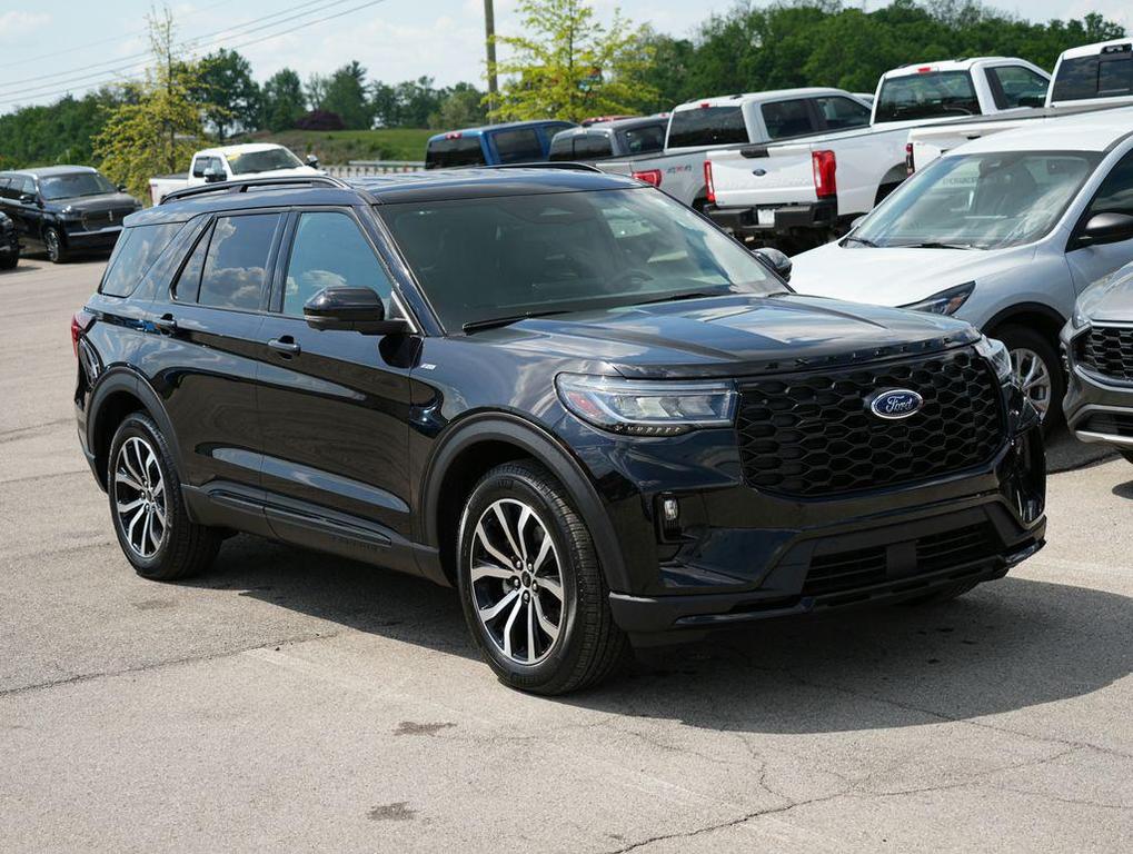 used 2025 Ford Explorer car, priced at $38,854