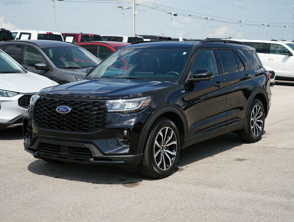 used 2025 Ford Explorer car, priced at $38,854