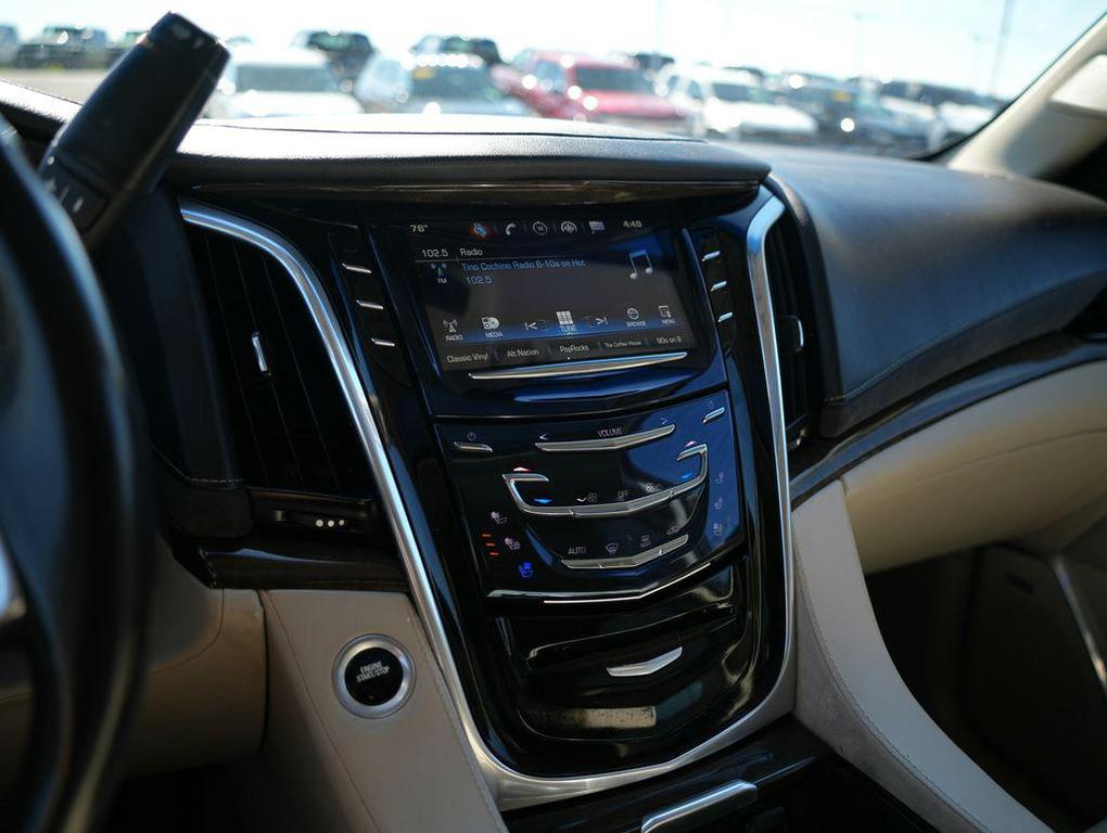used 2019 Cadillac Escalade ESV car, priced at $31,422