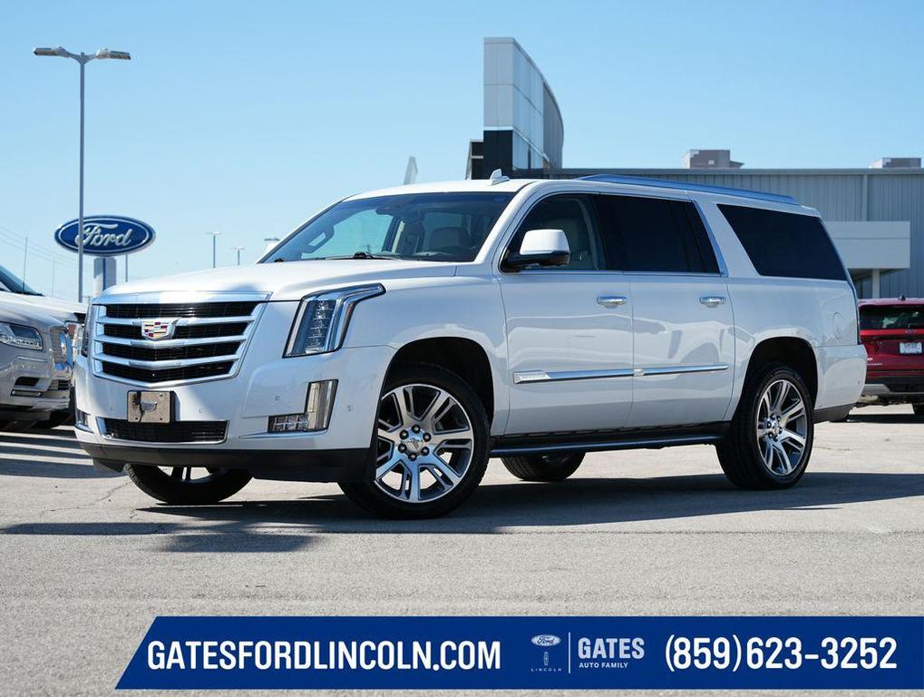 used 2019 Cadillac Escalade ESV car, priced at $31,422