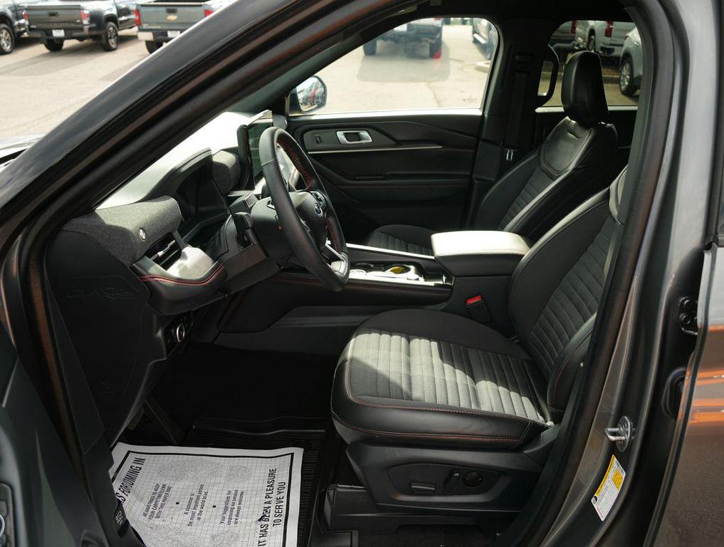 used 2025 Ford Explorer car, priced at $38,301