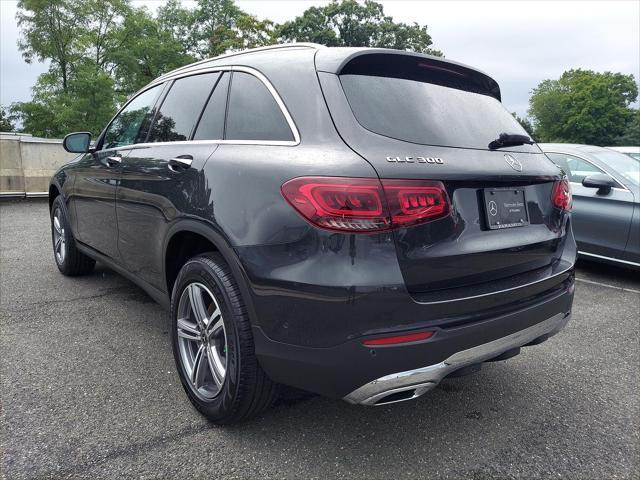 used 2022 Mercedes-Benz GLC 300 car, priced at $31,393