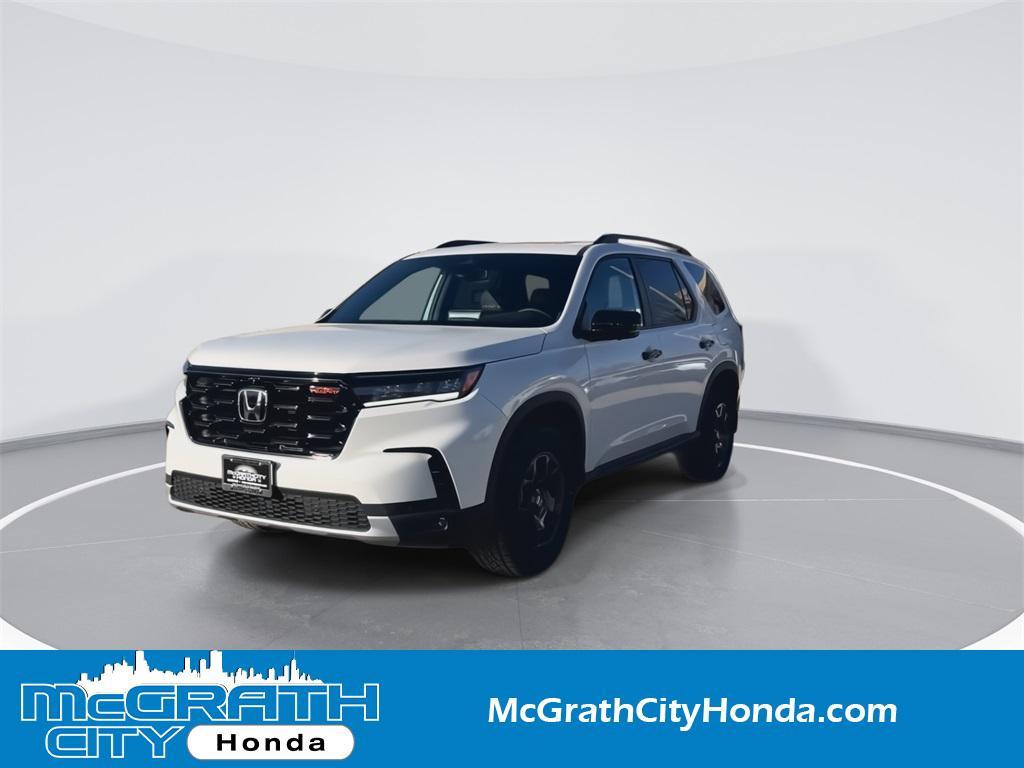 new 2025 Honda Pilot car, priced at $47,119
