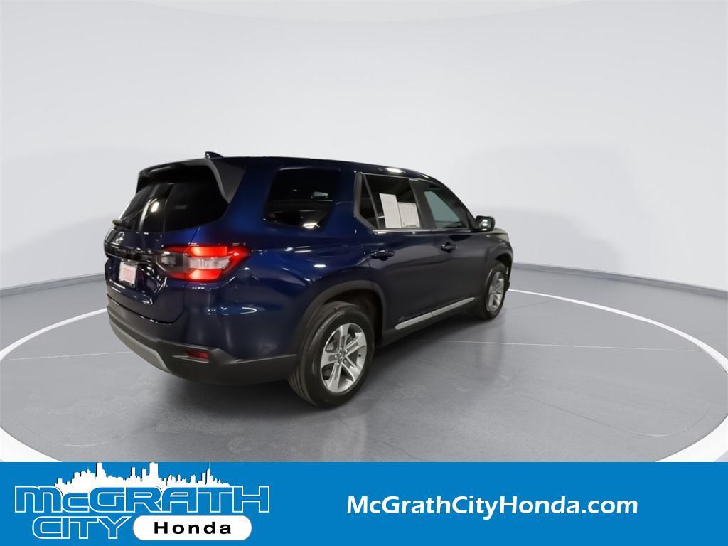 used 2025 Honda Pilot car, priced at $42,599