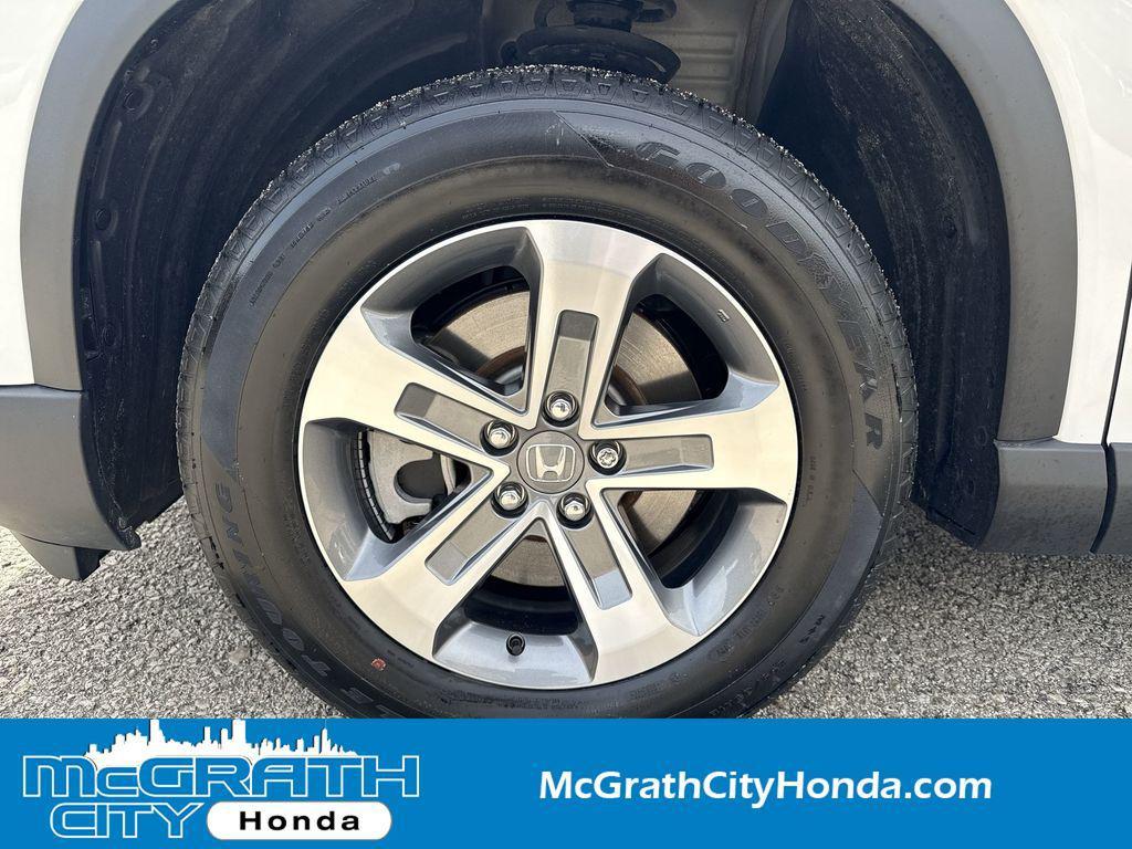 used 2025 Honda Pilot car, priced at $42,800