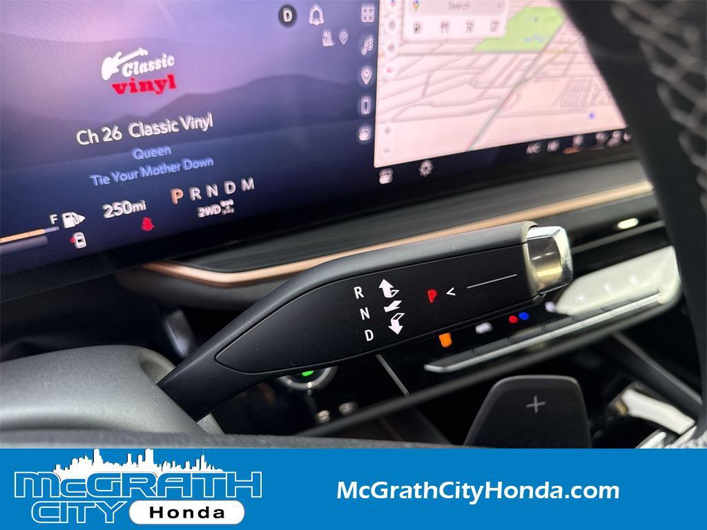 used 2025 Buick Envision car, priced at $31,948