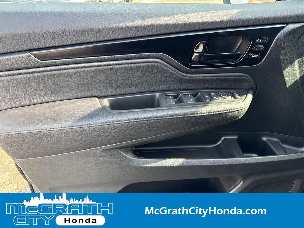 used 2024 Honda Odyssey car, priced at $35,799
