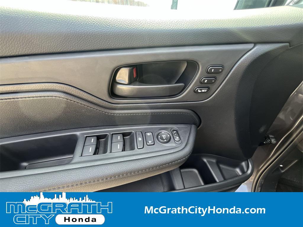 new 2026 Honda Odyssey car, priced at $42,083