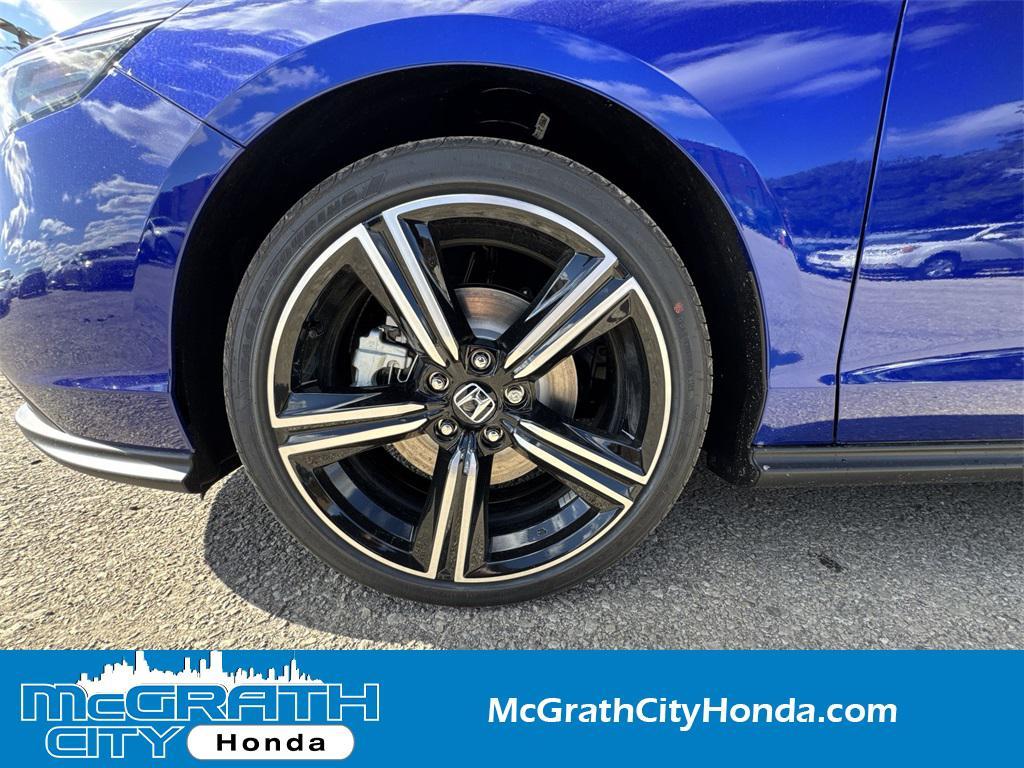 new 2025 Honda Accord Hybrid car, priced at $33,700