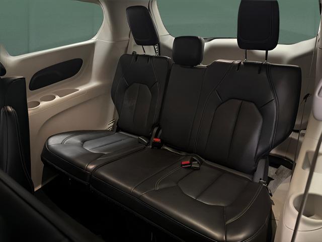 used 2024 Chrysler Pacifica Hybrid car, priced at $28,949