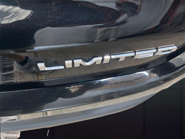 used 2022 Jeep Compass car, priced at $18,395