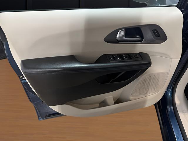 used 2021 Chrysler Pacifica car, priced at $19,949