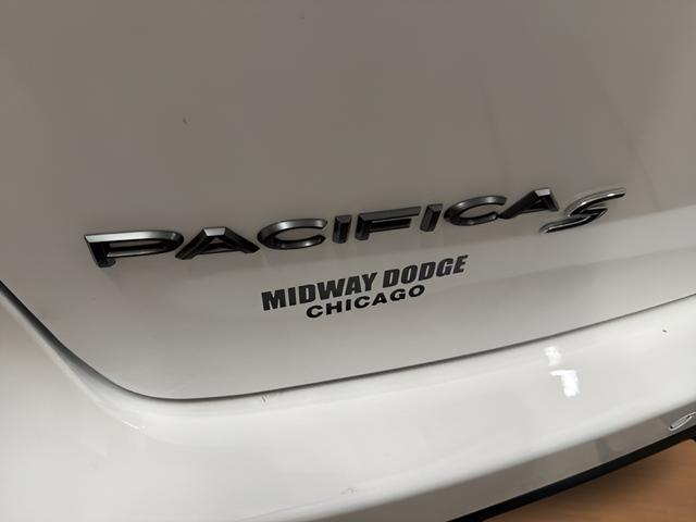 used 2025 Chrysler Pacifica car, priced at $38,949