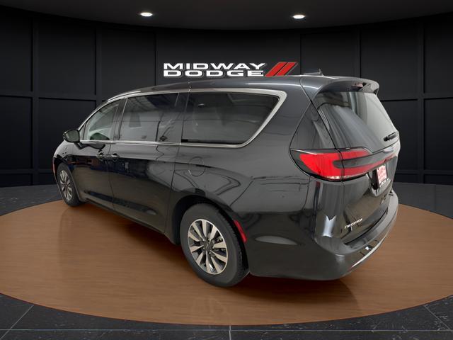 used 2024 Chrysler Pacifica Hybrid car, priced at $29,949