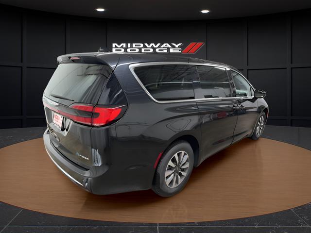 used 2024 Chrysler Pacifica Hybrid car, priced at $29,949