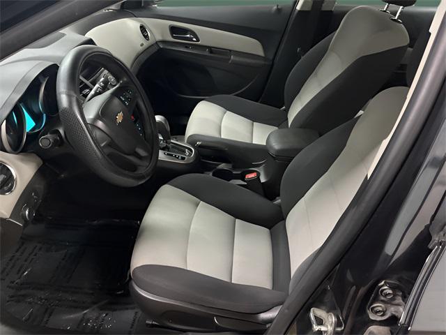 used 2016 Chevrolet Cruze Limited car, priced at $3,949