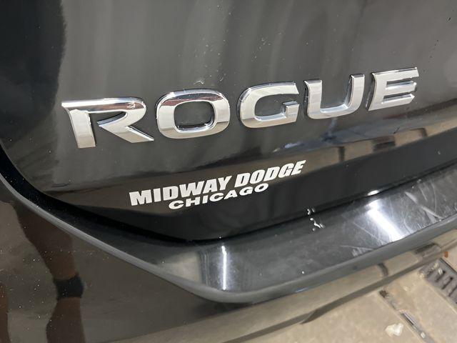 used 2016 Nissan Rogue car, priced at $10,895