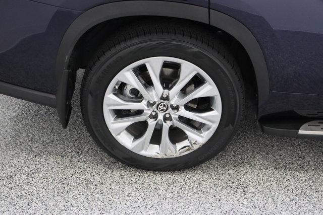 used 2023 Toyota Highlander car, priced at $38,491