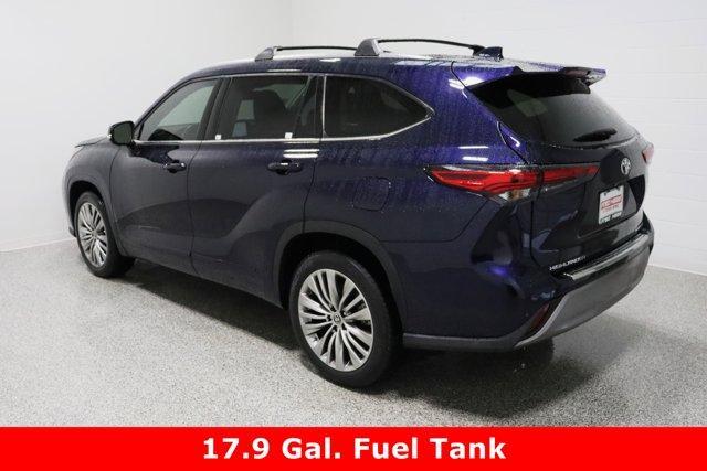 used 2023 Toyota Highlander car, priced at $40,791