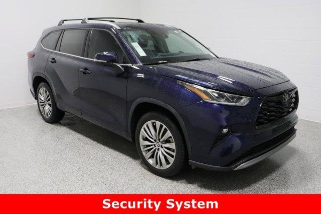 used 2023 Toyota Highlander car, priced at $40,791