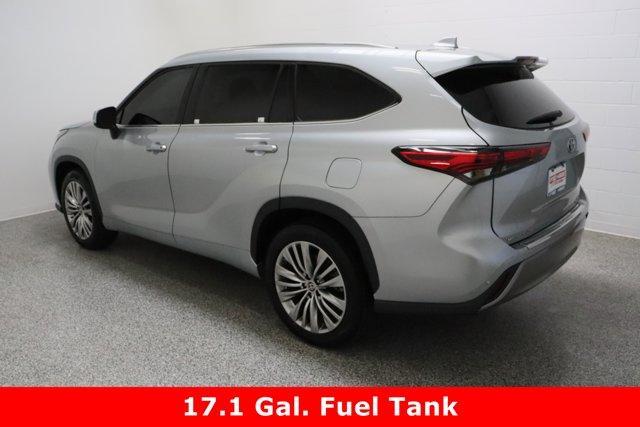 used 2022 Toyota Highlander Hybrid car, priced at $26,991