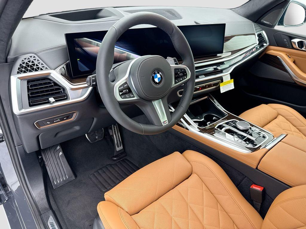 new 2027 BMW X7 car, priced at $101,202