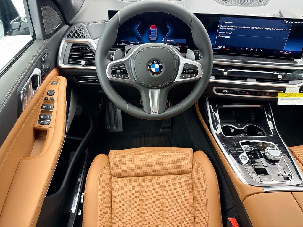 new 2027 BMW X7 car, priced at $100,162