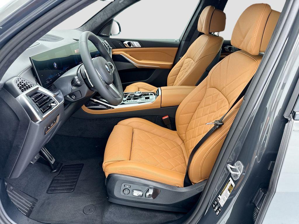 new 2027 BMW X7 car, priced at $100,162
