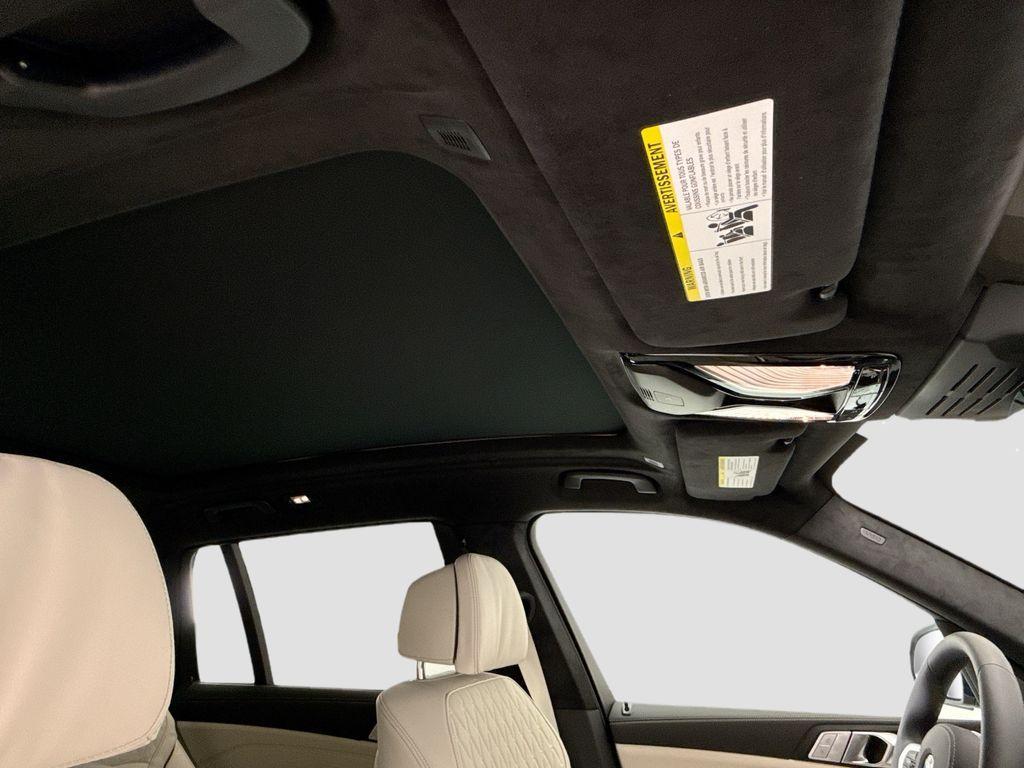 new 2027 BMW X7 car, priced at $101,292