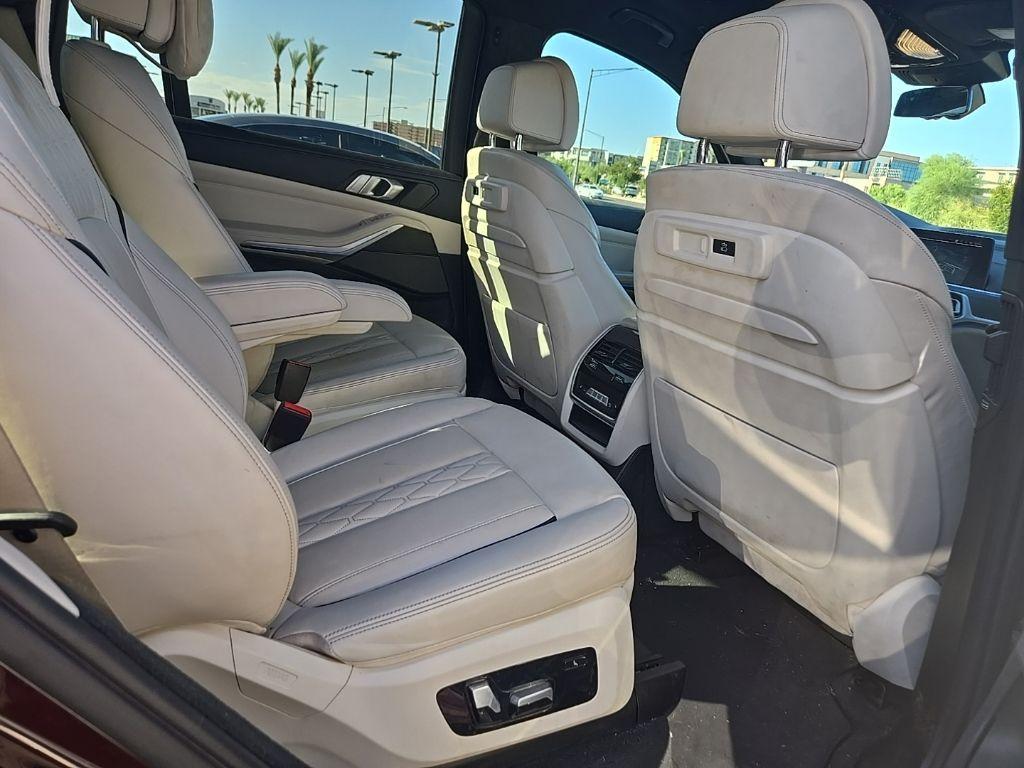 used 2020 BMW X7 car