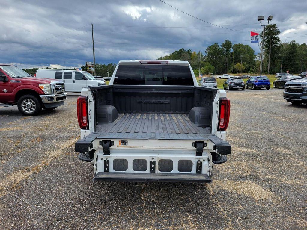 used 2022 GMC Sierra 1500 car, priced at $40,687