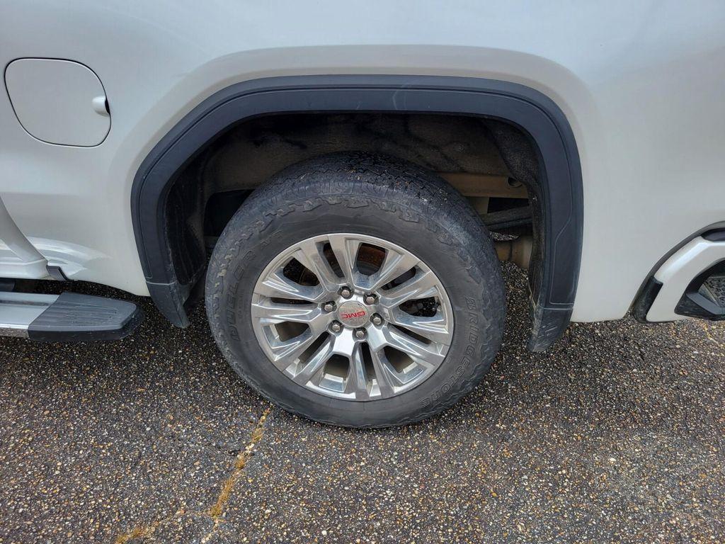 used 2022 GMC Sierra 1500 car, priced at $40,687