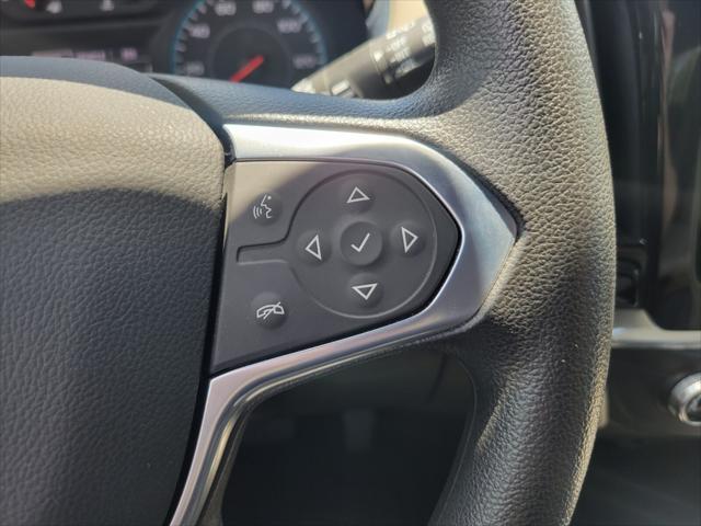 2022 Silver Ice Metallic Chevrolet Traverse