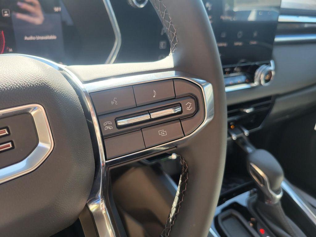 new 2025 GMC Canyon car, priced at $36,525