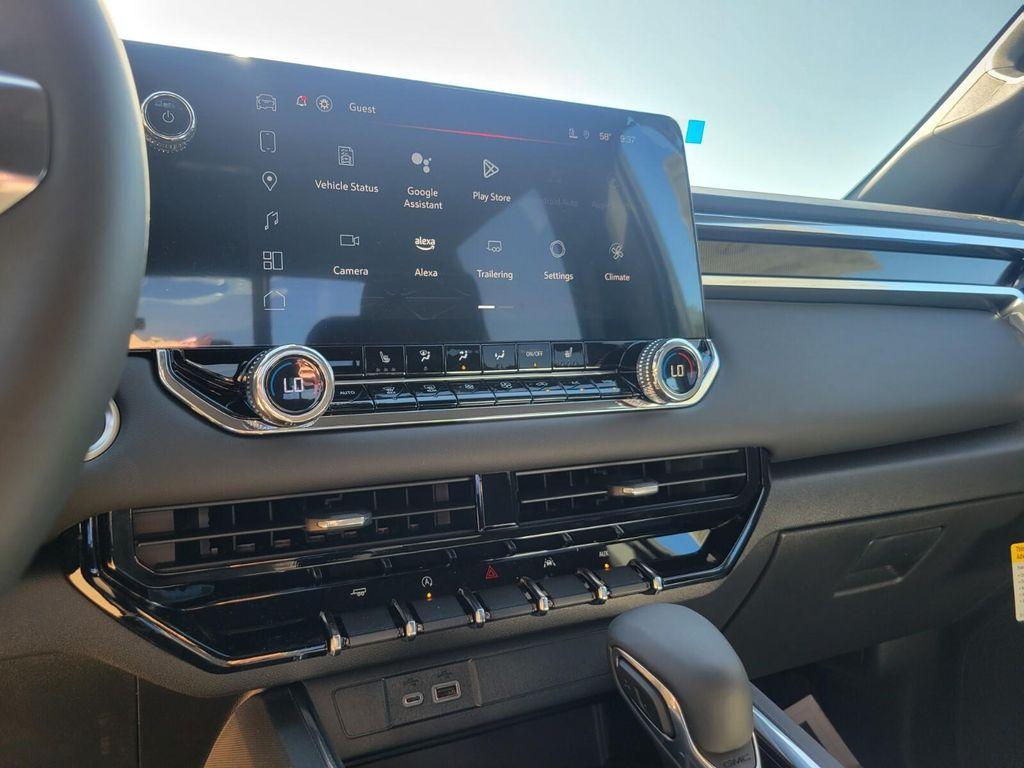 new 2025 GMC Canyon car, priced at $36,525