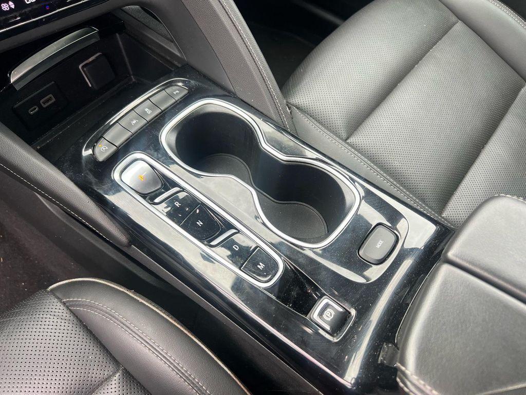 used 2023 Buick Envision car, priced at $21,987