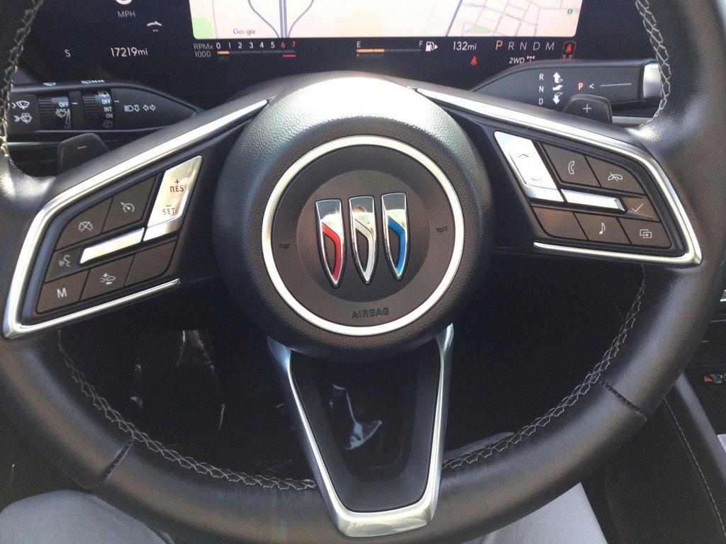 used 2025 Buick Envision car, priced at $28,995