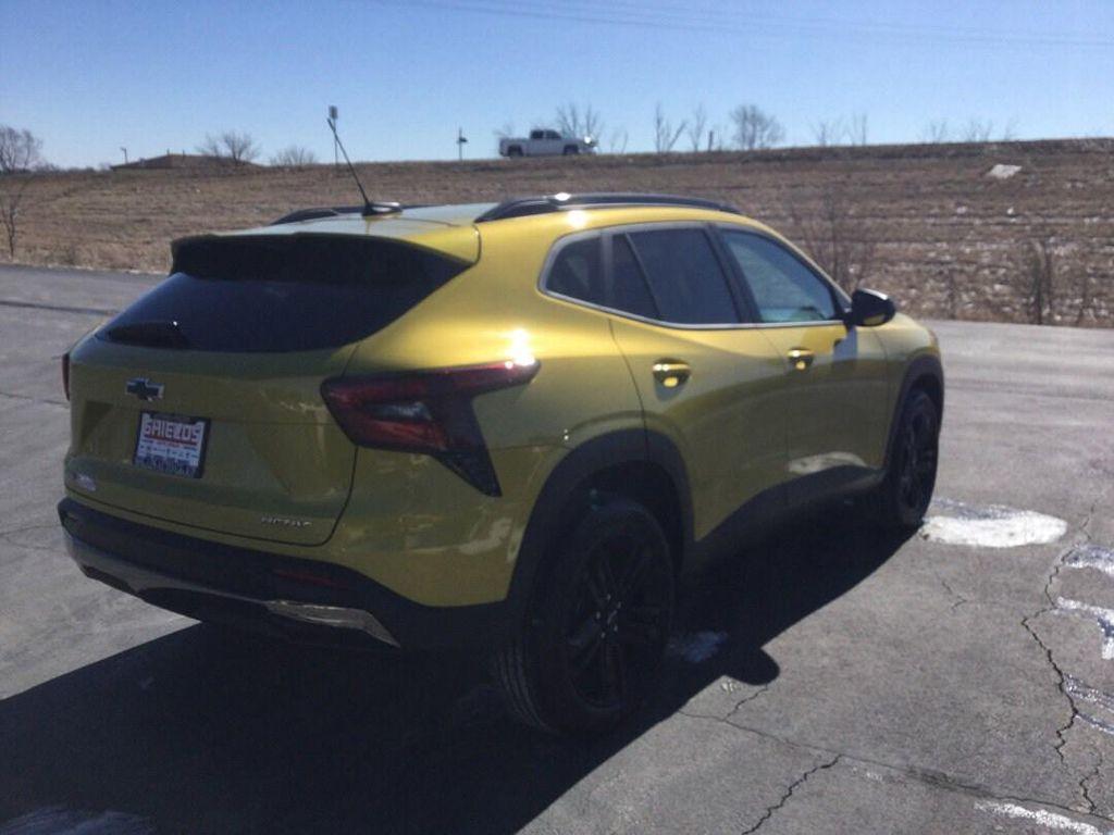 used 2024 Chevrolet Trax car, priced at $23,995