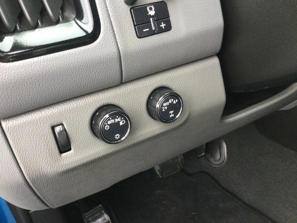 used 2022 GMC Canyon car, priced at $29,495