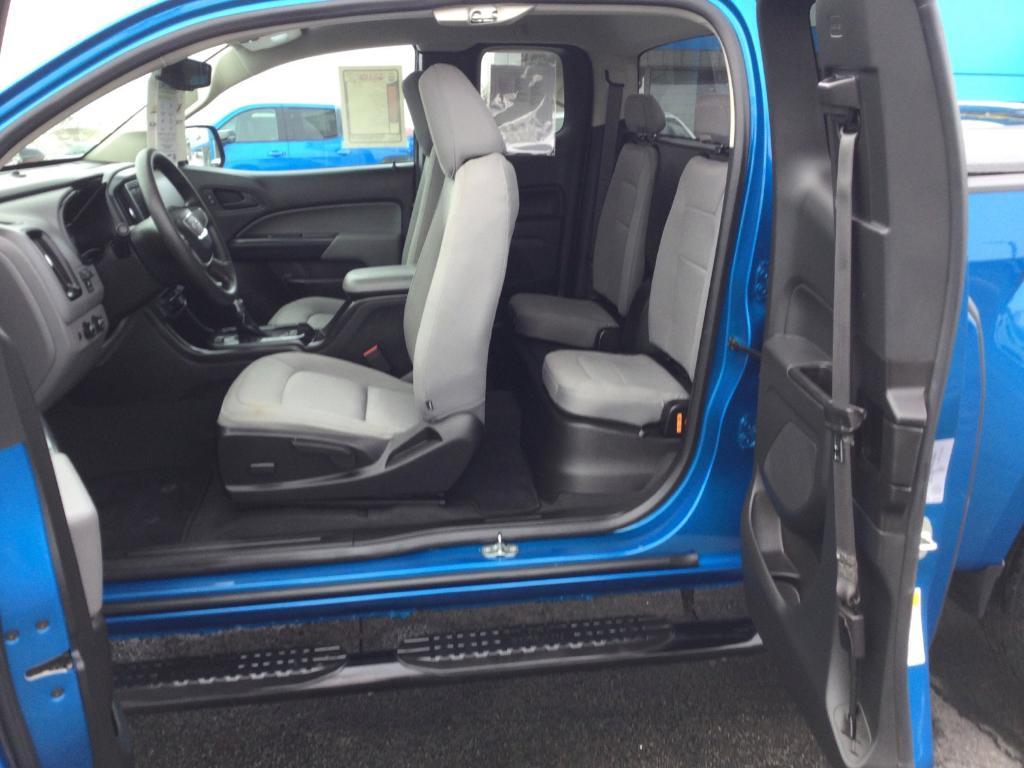 used 2022 GMC Canyon car, priced at $29,495